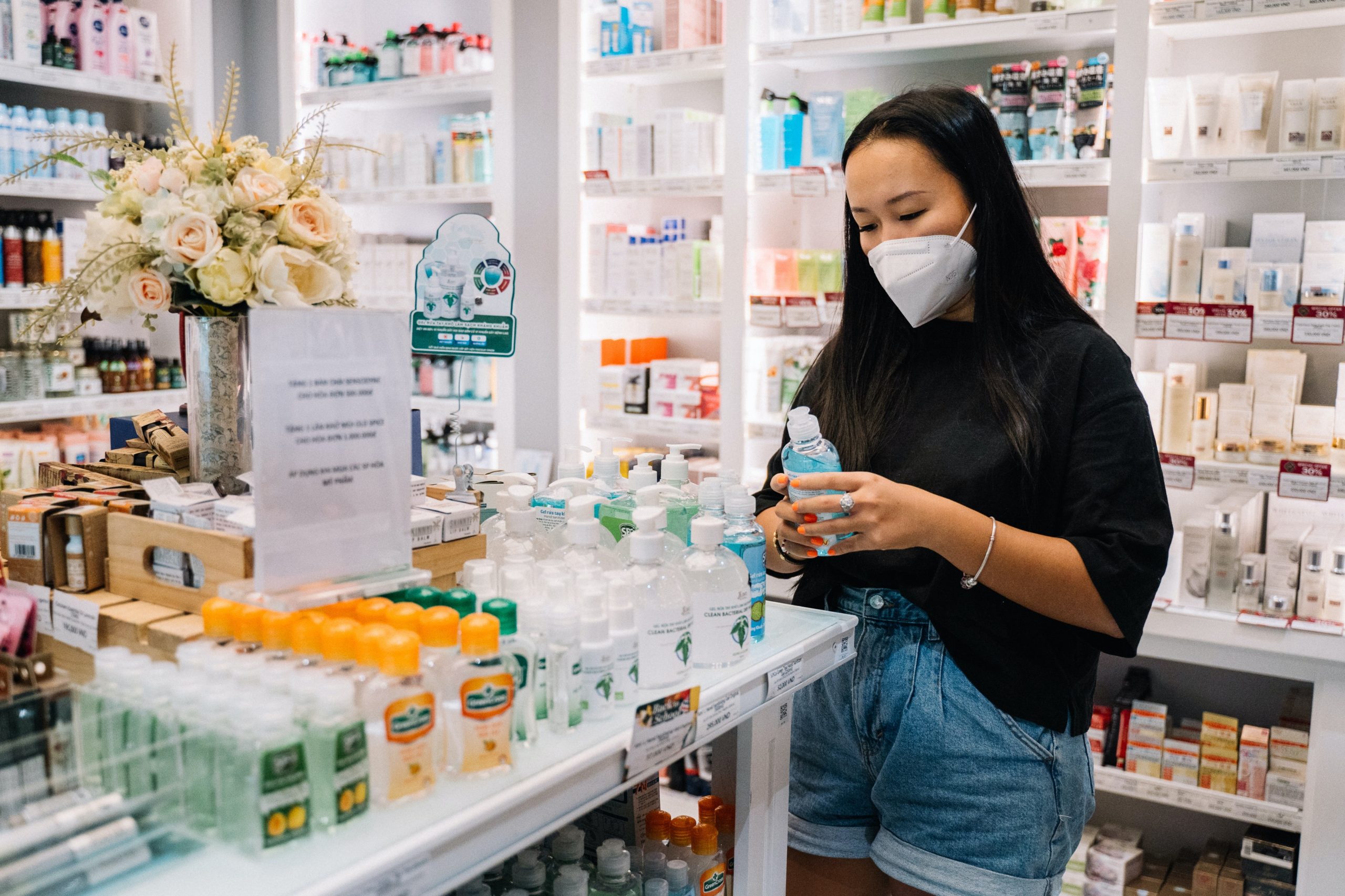 4 Reasons Students are Choosing Pharmacy Over Other Healthcare